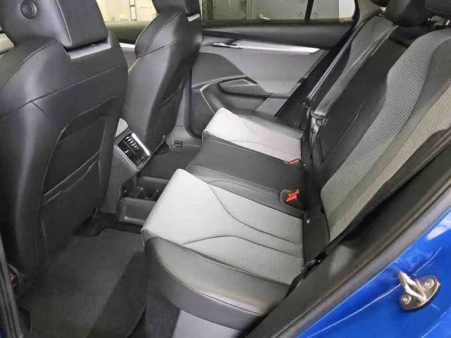 Skoda Enyaq iV 55 kWh Kamera NAvi LED ACC Panorama SHZ