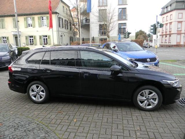 Volkswagen Golf DSG Golf VIII Life Variant