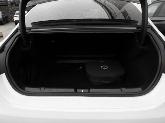 Mercedes-Benz EQE 300 Sedan