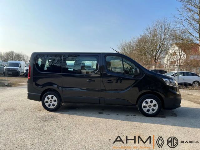 Renault Trafic Blue Combi dCi 150