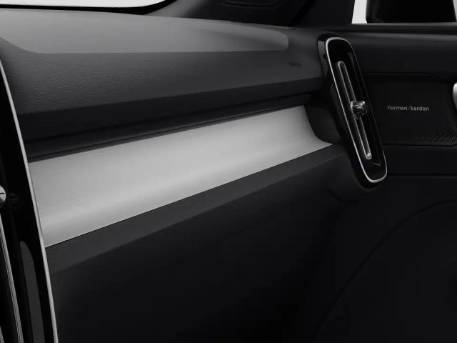 Volvo XC40 Dark Plus