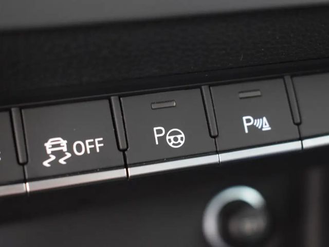 Audi A4 40 TFSI Avant S-Tronic