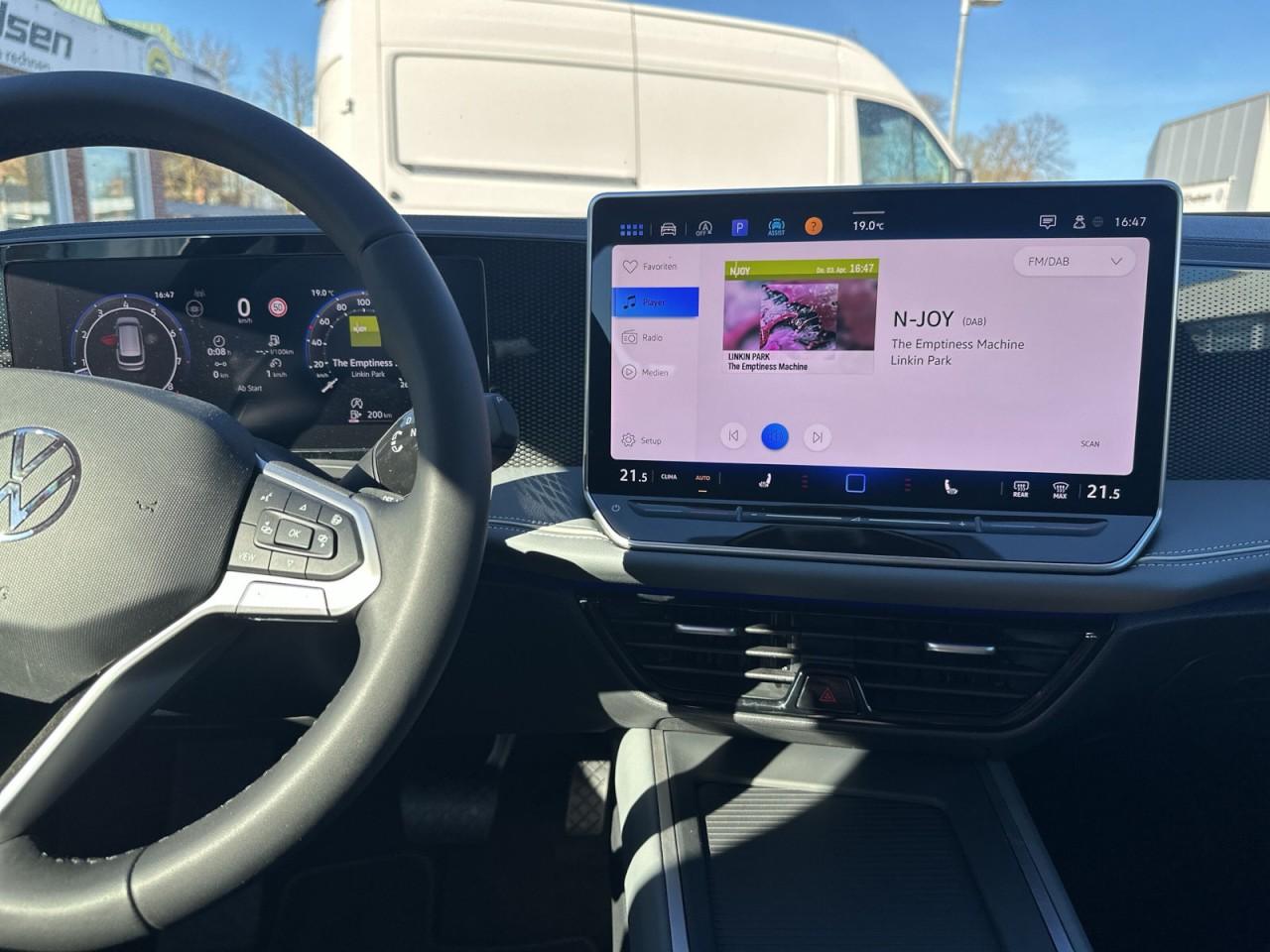 Volkswagen Passat 1.5 eTSI Business Variant