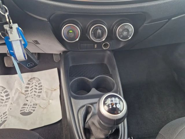 Toyota Aygo 1.0 VVT-i Hatchback Play