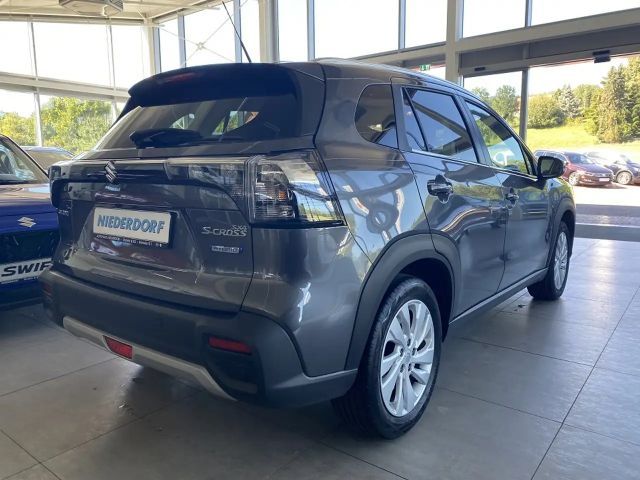Suzuki S-Cross Hybrid