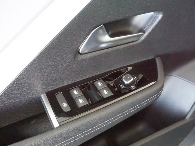 Opel Astra Elegance Hybrid Innovation