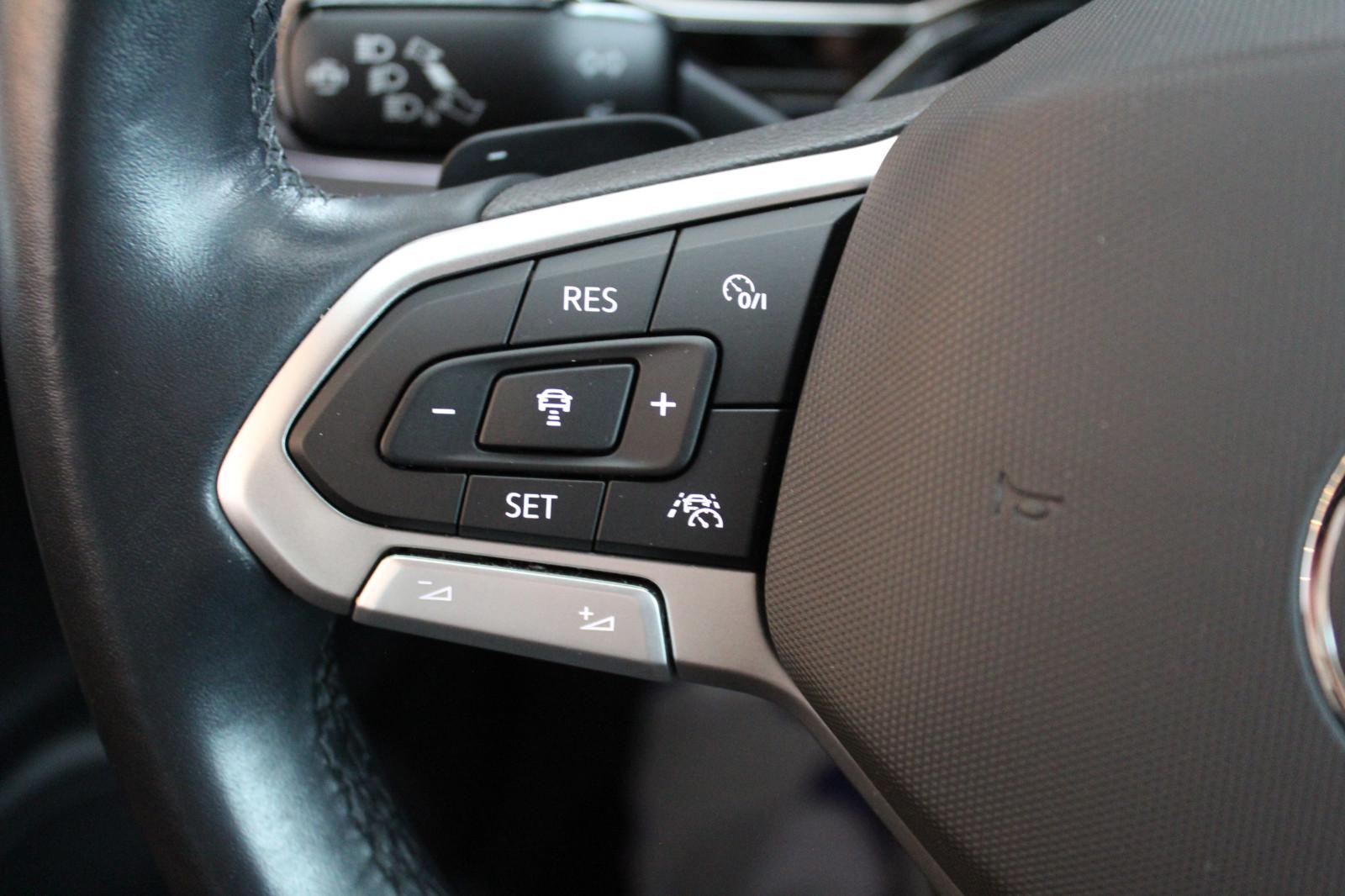 Volkswagen Polo 1.0 TSI DSG R-Line