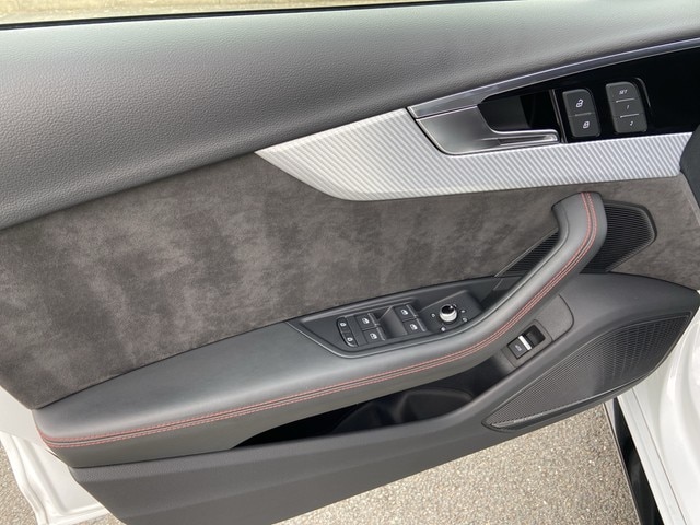 Audi RS4 Avant Quattro