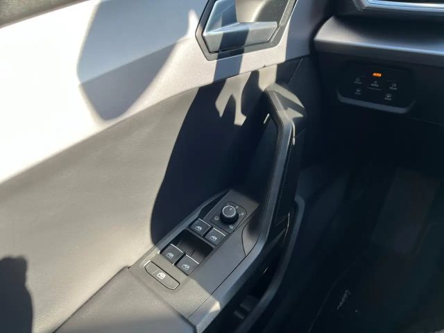 Seat Leon 1.5 eTSI DSG FR-lijn