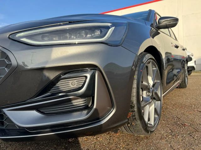 Ford Focus ST Line Wagon