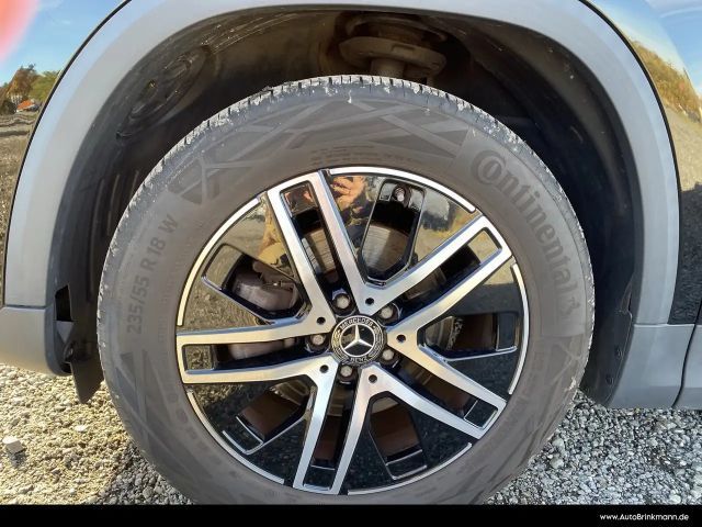 Mercedes-Benz GLA 200 Progressive