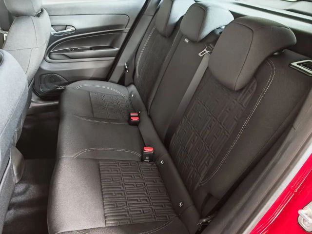 Fiat 600e Hybrid 1.2 110 DCT Kamera-PDC vorn+hinten-SHZ-LED