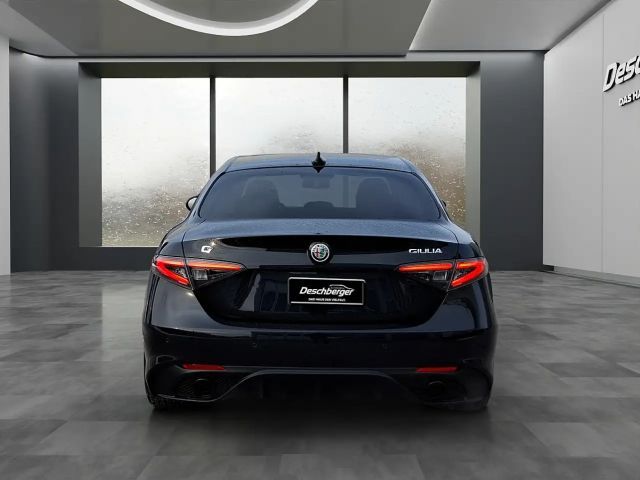 Alfa Romeo Giulia AT8 Q4 Veloce