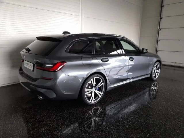 BMW 330 330e M-Sport Touring