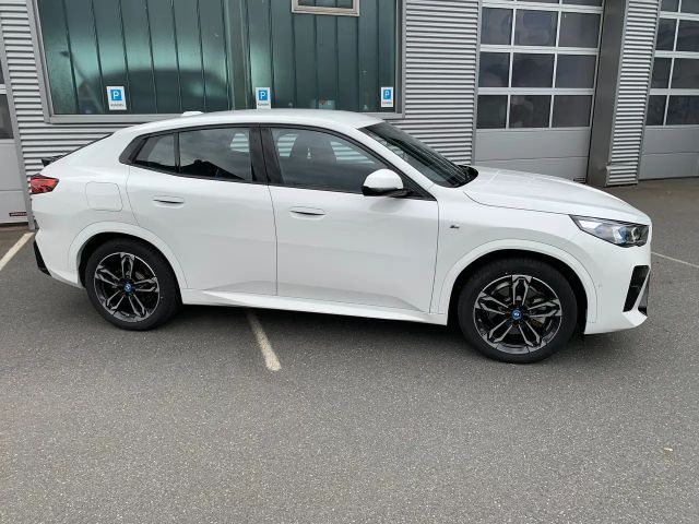 BMW iX2 M-Sport xDrive