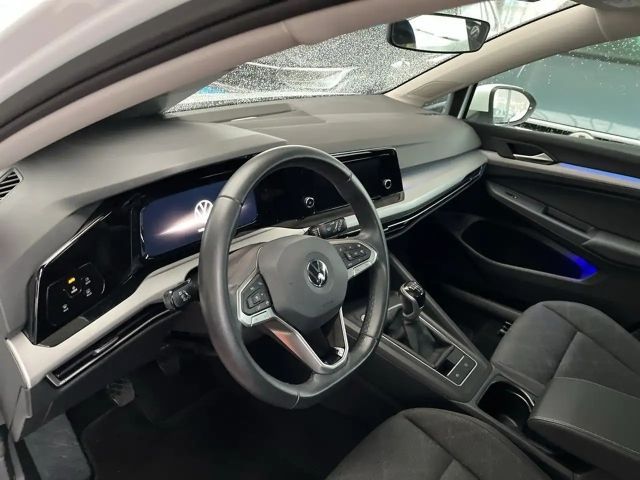 Volkswagen Golf 1.0 TSI Life Variant