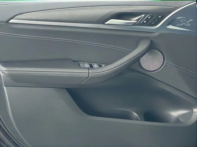 BMW X3 40i NAVI LASER PANO AHK HUD 360° STANDHZG. ACC