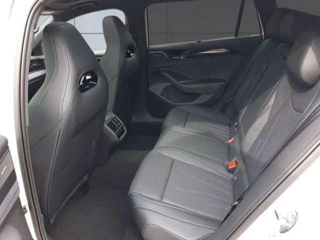 Volkswagen Passat 2.0 TDI DSG R-Line Variant