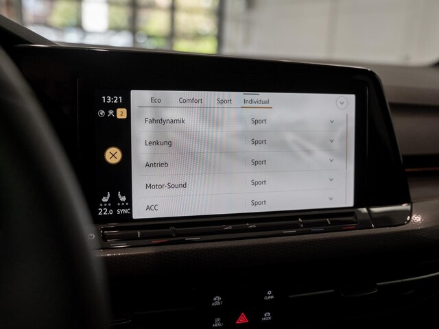 Volkswagen Golf 2.0 TSI Golf VIII