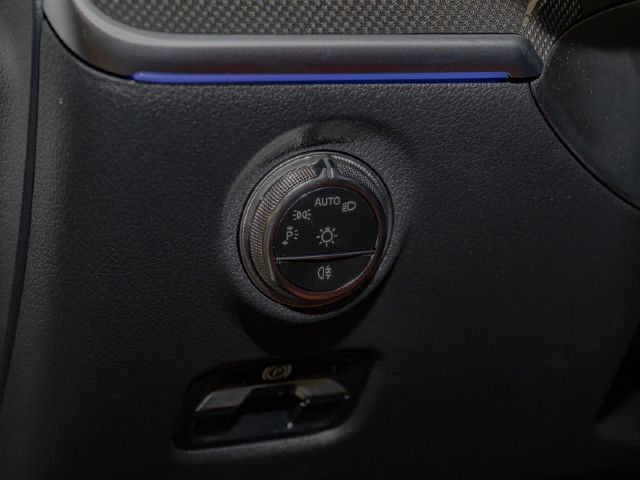 Mercedes-Benz C 200 AMG Line Sedan