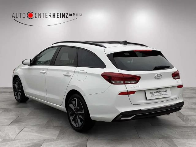 Hyundai i30 Advantage Hybrid