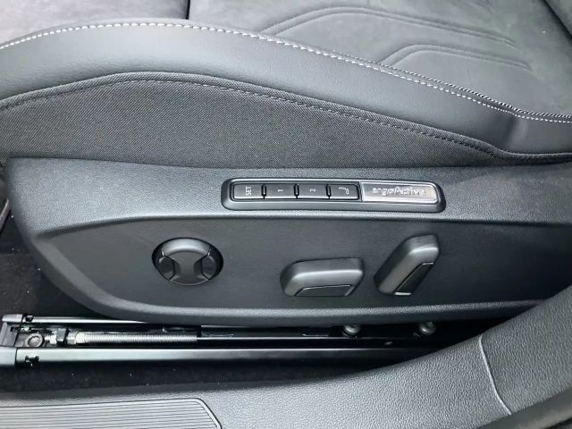 Volkswagen Golf Rabbit TSI