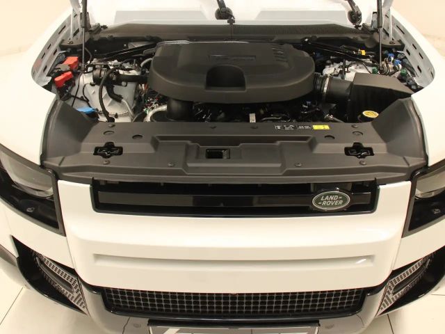 Land Rover Defender 110 D300 Dynamic SE