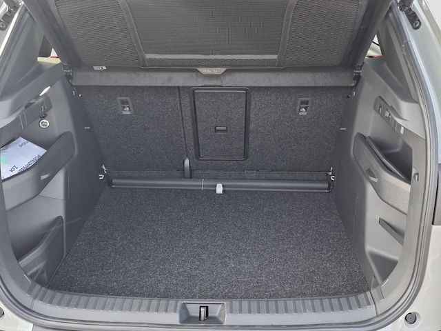 Skoda Elroq 150 KW 63 kWh WPumpe AHK MATRIX Navi