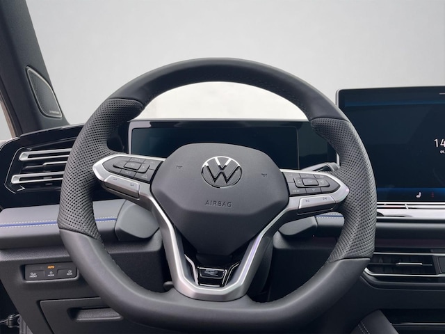 Volkswagen Tiguan 4Motion DSG R-Line