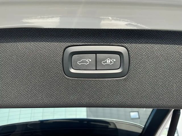 Volvo XC90 AWD Dark T8 Ultimate