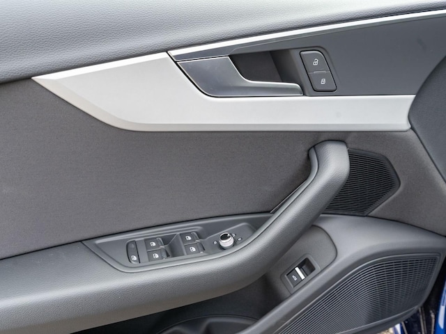 Audi A4 40 TFSI Avant Quattro S-Line S-Tronic