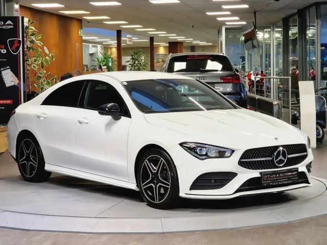 Mercedes-Benz CLA 180 AMG Line Coupé