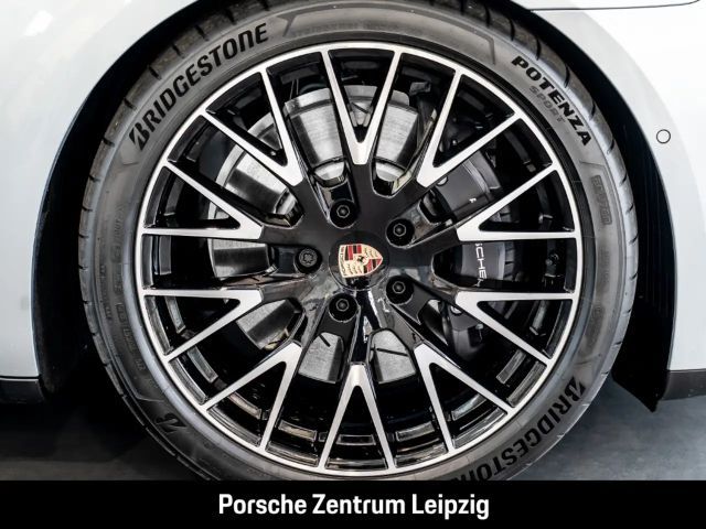 Porsche Panamera 4 E-Hybrid
