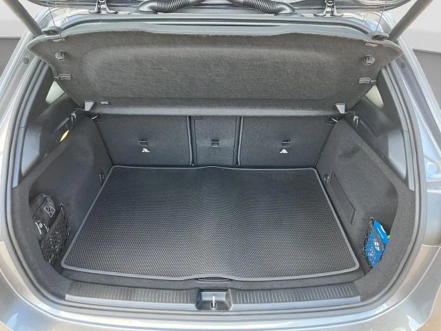 Mercedes-Benz B 200 AMG Line