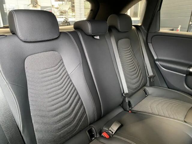 Mercedes-Benz B 180 Progressive