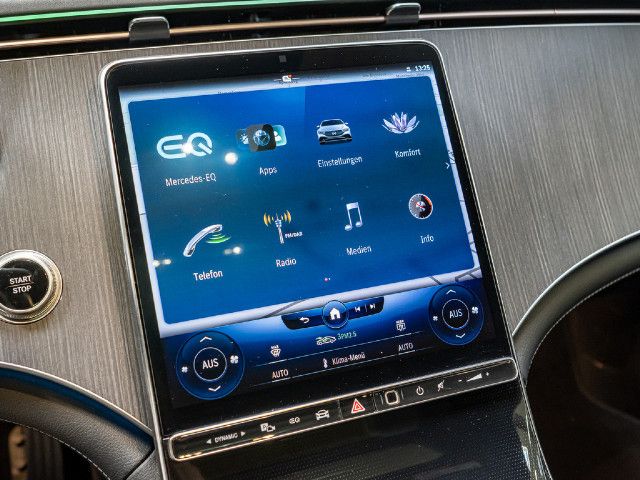 Mercedes-Benz EQE 350 Sedan