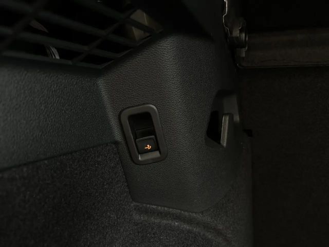 Volkswagen Golf 1.5 eTSI DSG Golf VIII