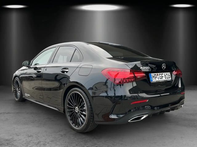 Mercedes-Benz A 200 AMG Line