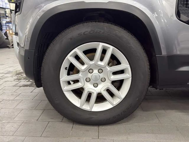 Land Rover Defender 110 D250 S