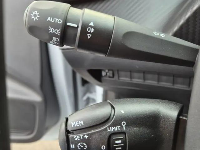 Peugeot 208 PureTech Style