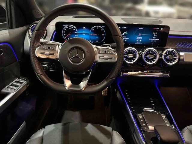 Mercedes-Benz EQB 300 4MATIC AMG Line