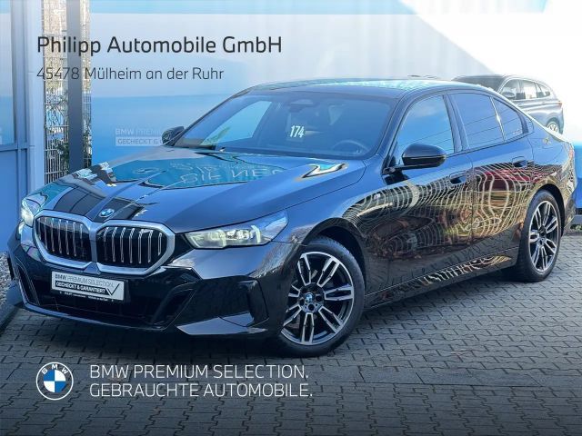 BMW 520 520i M-Sport Sedan