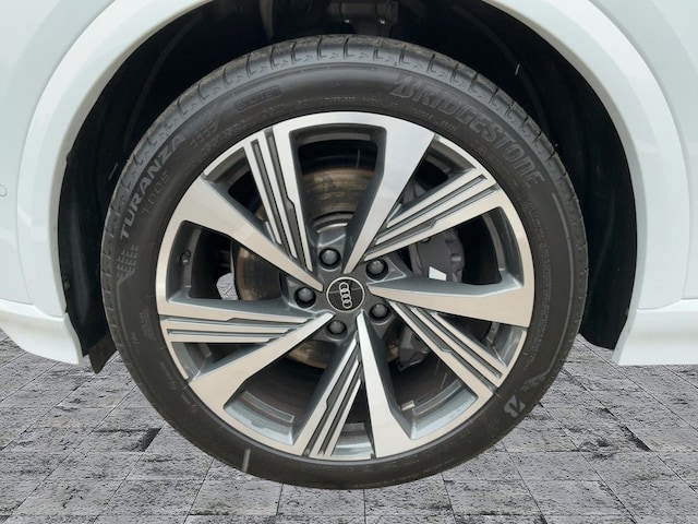 Audi Q6 e-tron Quattro