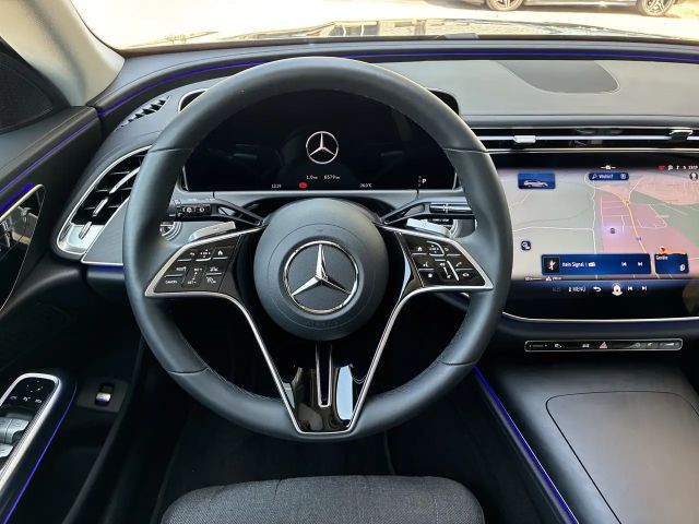 Mercedes-Benz E 220 4MATIC E 220 d Estate