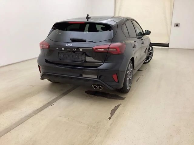Ford Focus ST Line