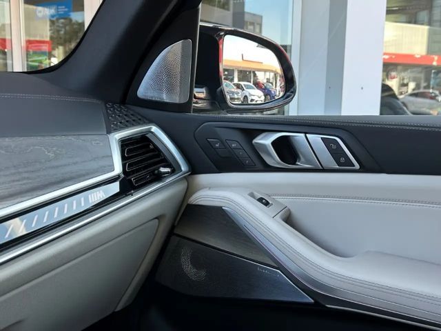 BMW X5 HUD SKYPANO DAP PA+ B&W INTEGRAL 2ACHS