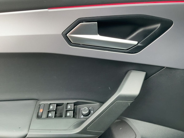 Seat Leon 2.0 TDI DSG FR-lijn Sportstourer