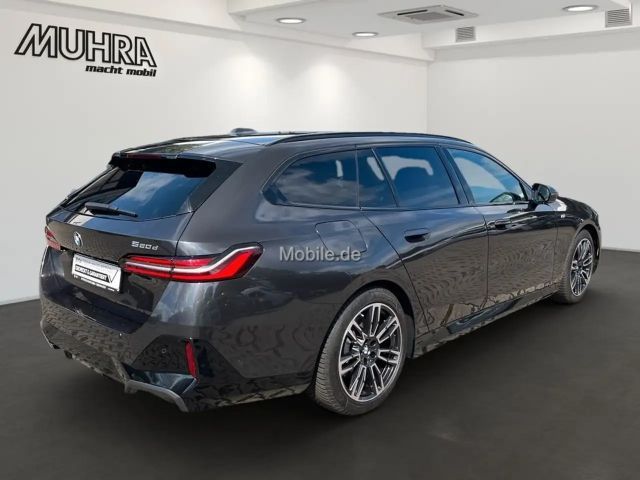 BMW 520 520d M-Sport Touring