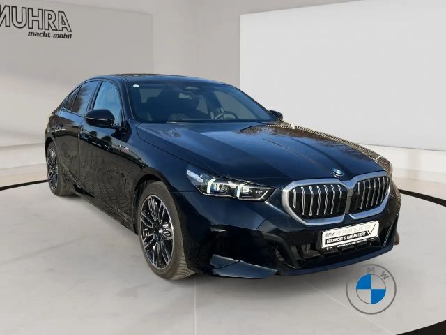 BMW 520 520i M-Sport Sedan