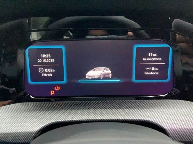 Volkswagen Golf DSG R-Line